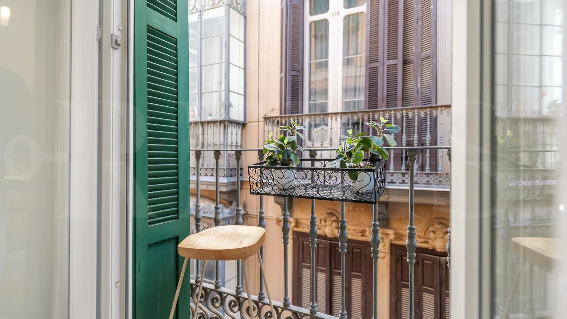 Appartement Historic Charm Steps From Top Landmarks By Rems Málaga